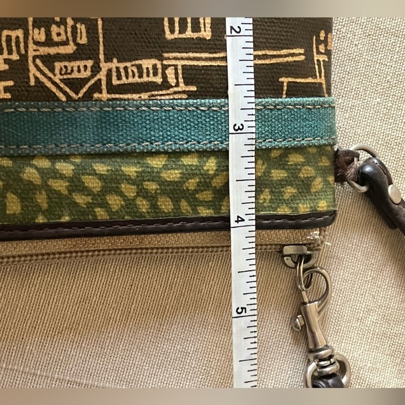 Fossil Key-Per Wallet Wristlet City Print Zipper Pouch Coated Canvas & Leather - Picture 9 of 9
